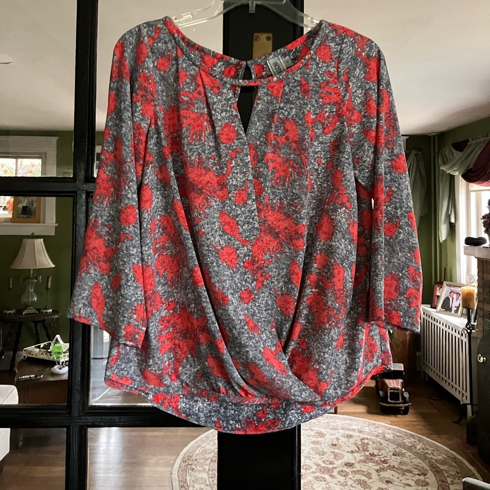 Yoana  Baraschi top